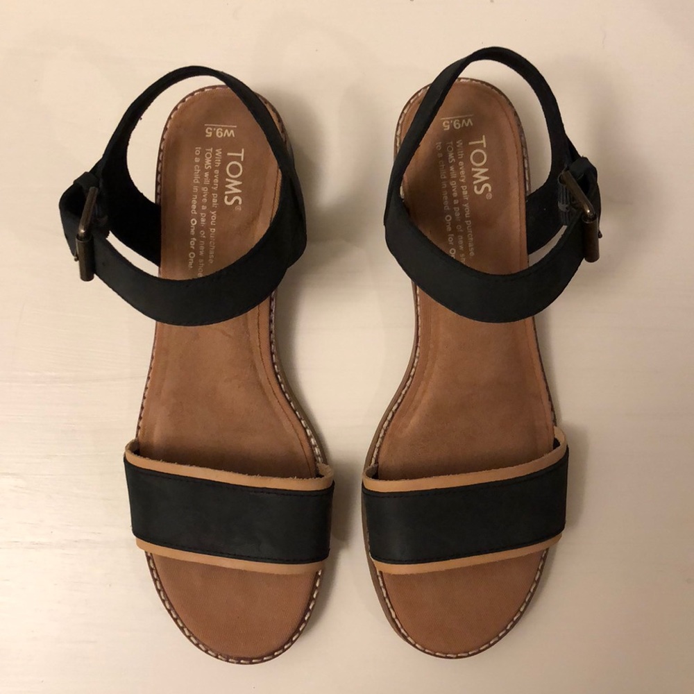 TOMS Women’s Camilla Sandal